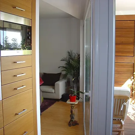 Appartement Overlooking Botanic Garden And Castle Lissabon